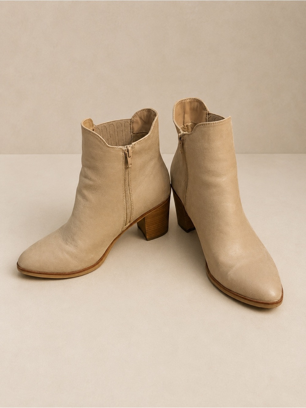 MIA Nude Beige Block Heel Ankle Boots Minimalist Neutral Size 9